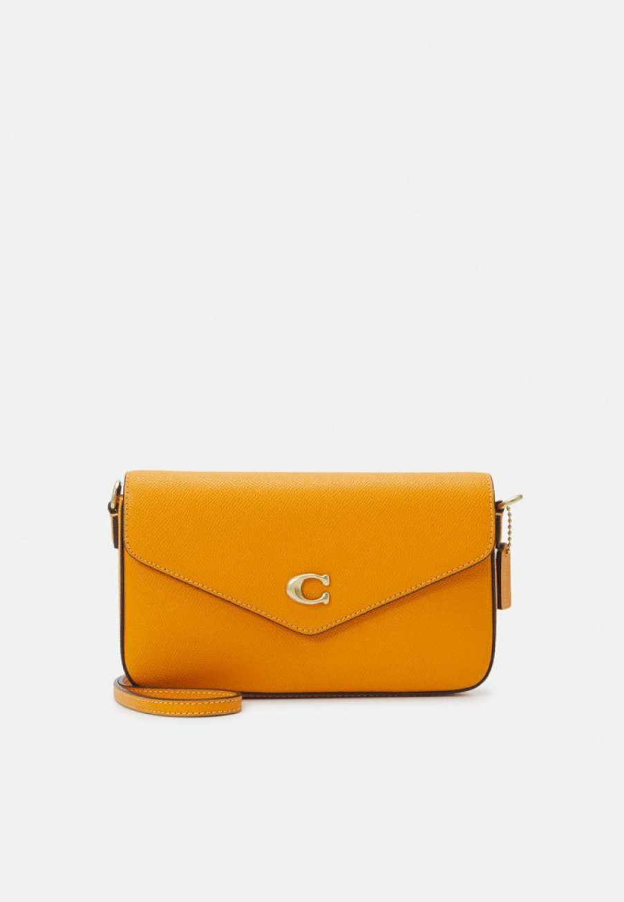 Best Hot Sale Coach Crossgrain Wyn Crossbody Across Body Bag Papaya