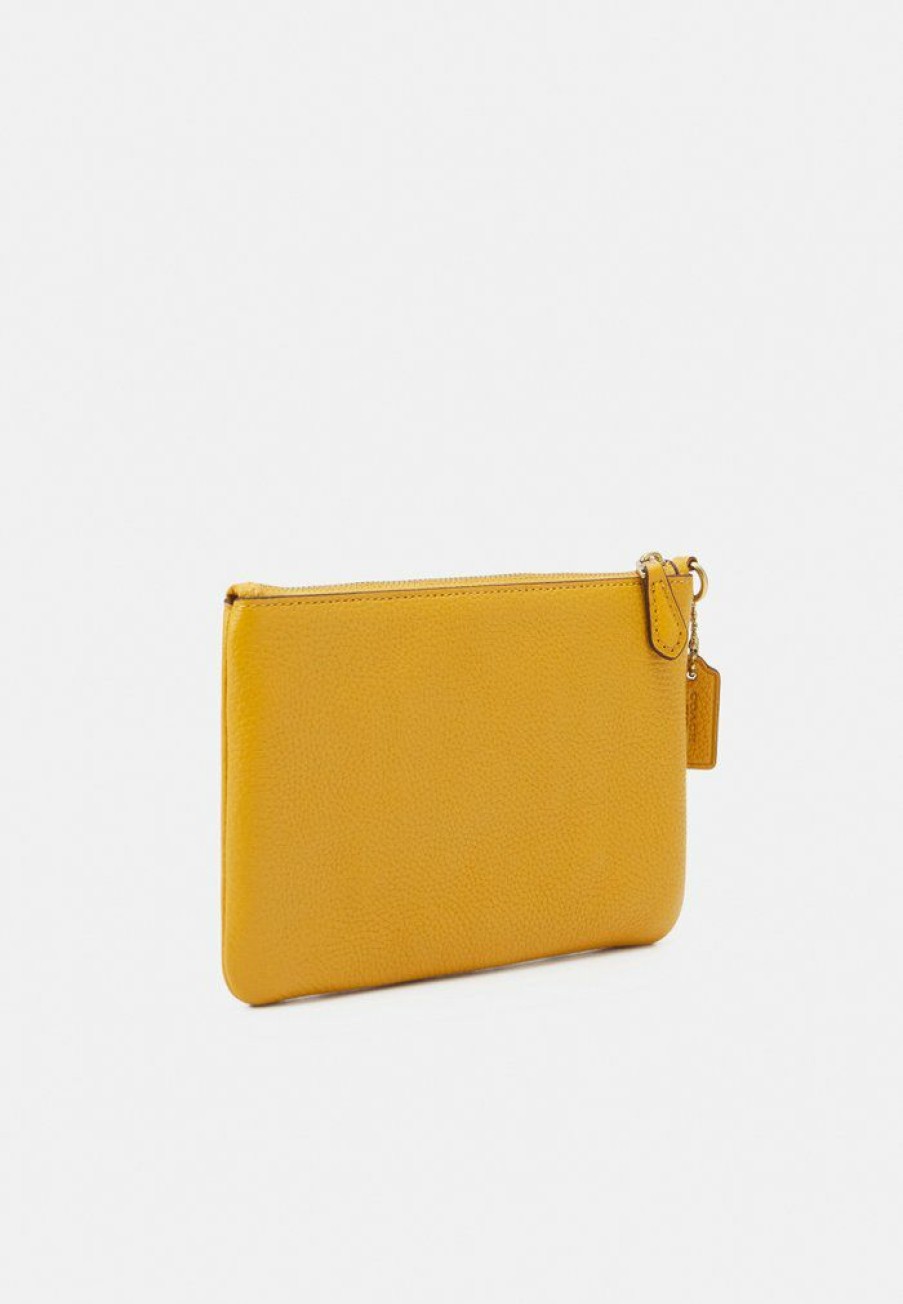 Best Hot Sale Coach Polished Small Wristlet Clutch Buttercup