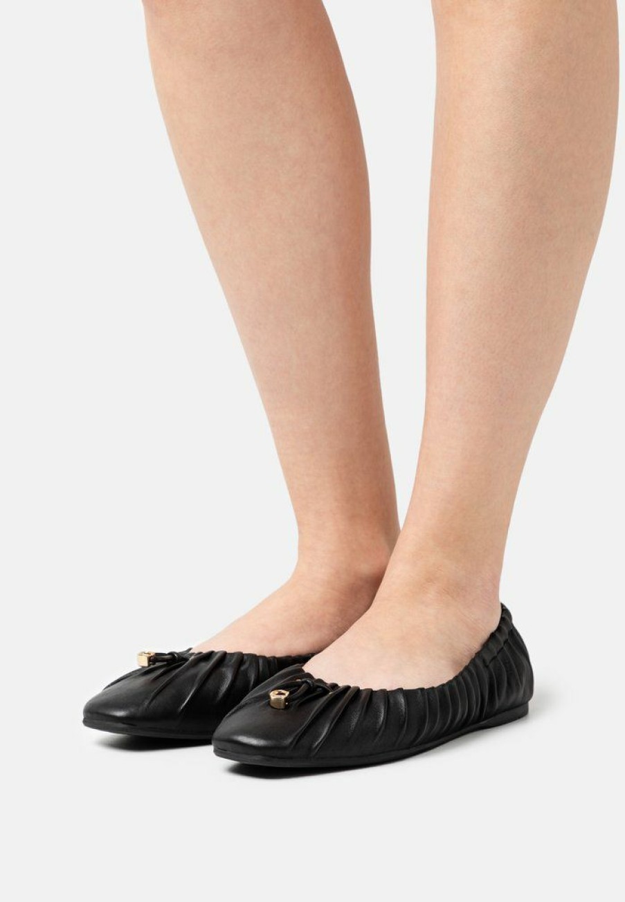 Hot Best Pirce Coach Eleanor Flat Ballet Pumps Black